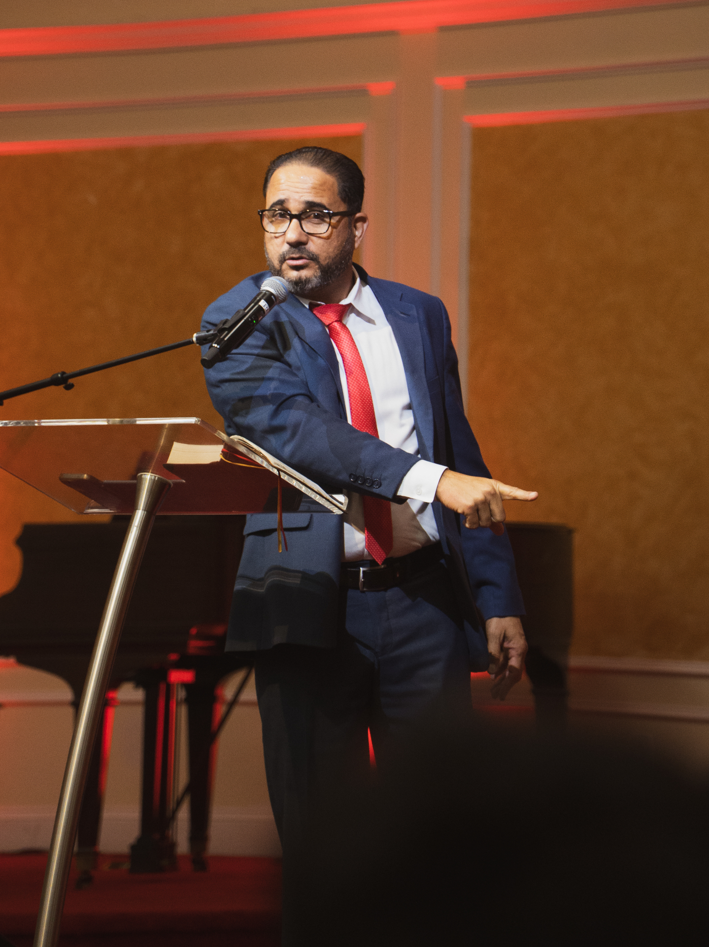 Pr. Esdras Carvalho